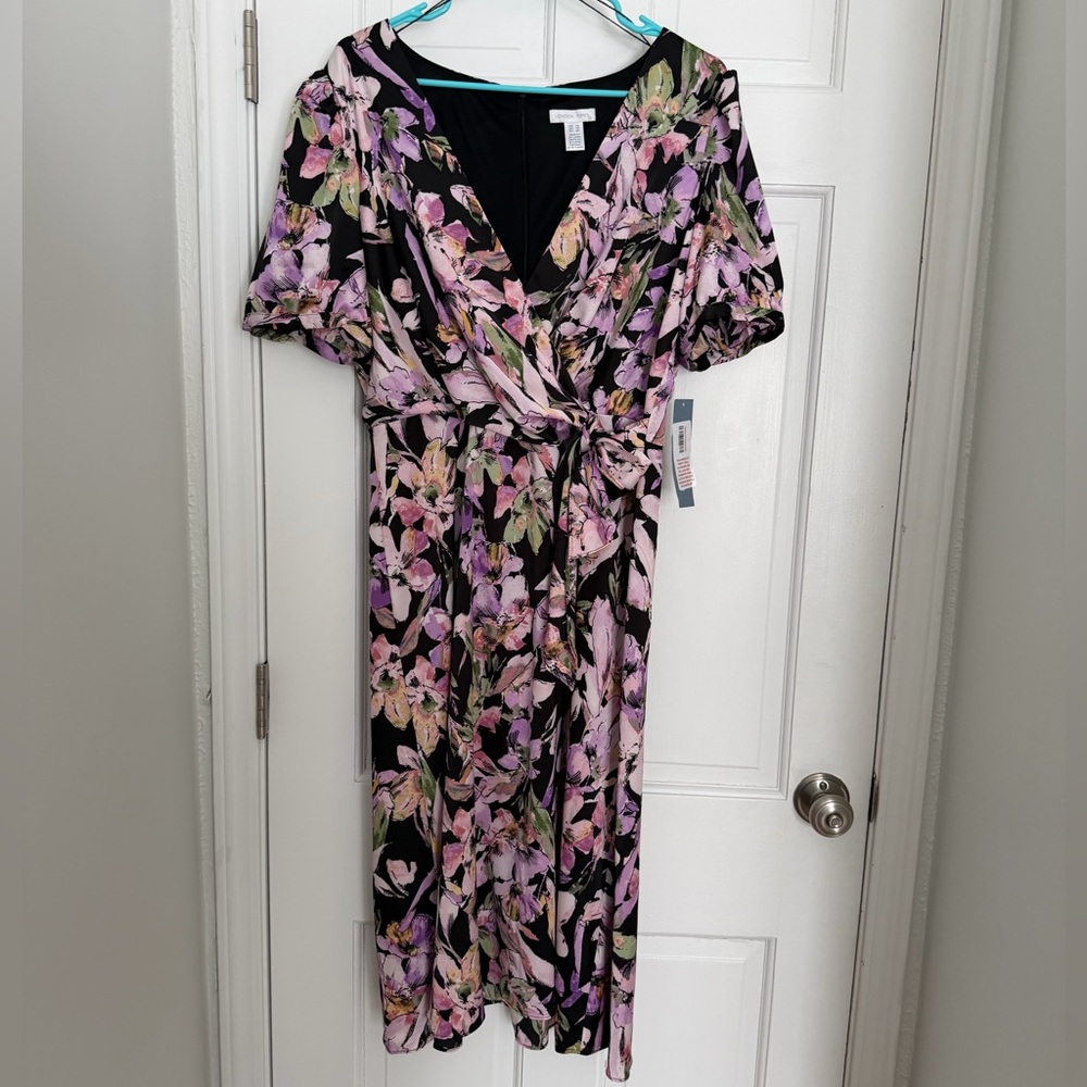 London Times woman’s size 14 black and orchid faux wrap midi dress nwt